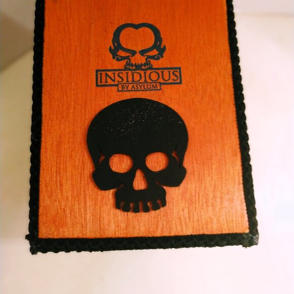 Suenos de Saundra Upcycled Collection, INSIDIOUS Cigar Box, Artful/Storage - Picture 5 of 8